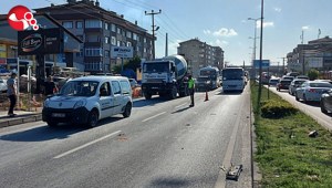 KAMYONETLE BETON MİKSERİ ÇARPIŞTI