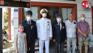 Gaziler aşure dağıttı