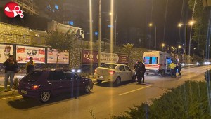 Köpeğe çarpmamak için otomobile çarptı: Yaralılar