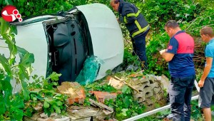 İstinat duvarına çarptı