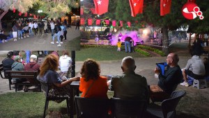 Sanat Sokağında Canlı Müzik Coşkusu..