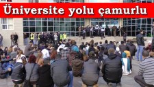 ÜNİVERSİTE ÖĞRENCİLERİ BELEDİYEYİ PROTESTO ETTİ