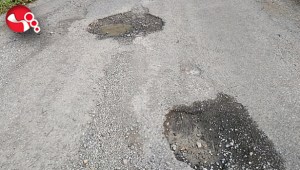 Yetkililer köyümüze gelsinler, görsünler...