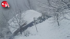 Gümelide kar yağışı