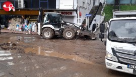 Felaketin izleri silinmeye çalışılıyor…