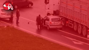 Kavşakta çarpıştılar:1 kişi yaralandı…