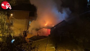 Alevler geceyi aydınlattı