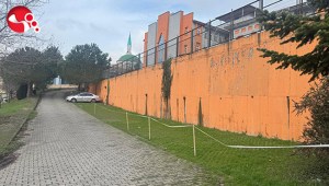 İstinat duvarında çökme tehlikesi....