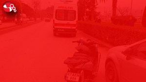 Motosiklet yayaya çarptı