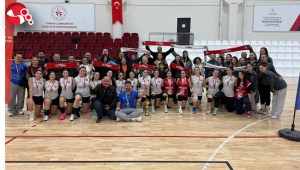 Kdz. Ereğliye Voleybolda İlk Kupa Geldi