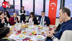 Rektör Özölçer, koruyucu aile ve huzurevi sakinleriyle buluştu