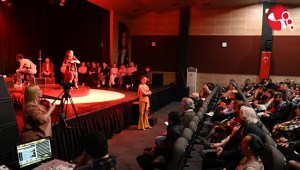 “IŞILTILI HAŞERAT” OYUNUNA BÜYÜK İLGİ....