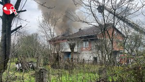 Alevlere teslim oldu