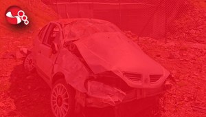 Cezaevi bahçesine uçtu