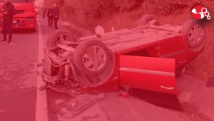 Orman personelini taşıyan araç takla attı