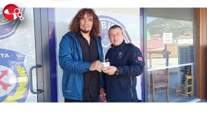 13 bin 100 lirayı zabıtaya teslim etti