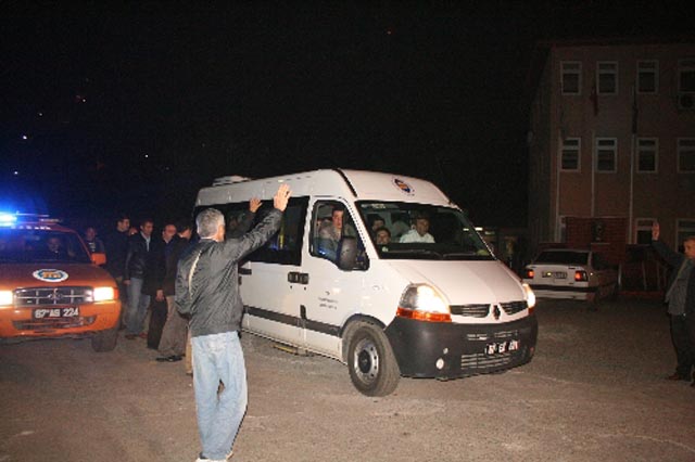 KAHRAMAN MADENCİ ÇALIŞIYOR...