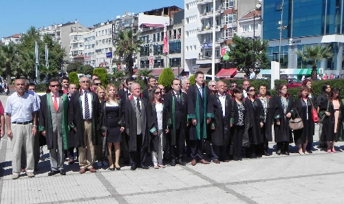 KARTAL: HER TÜRLÜ TERÖRÜ BİR KEZ DAHA LANETLİYORUZ..