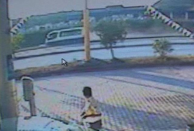 Kaza anı güvenlik kamerasında...