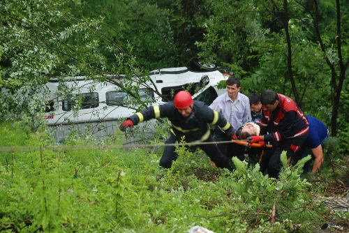 YAĞMUR KAZALARINDA 20 KİŞİ YARALANDI..