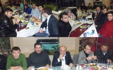 DELİKANLILARA VE GENÇ KIZLARA YEMEK VERDİ...