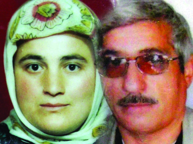 Kocasının ruhsatsız silahından çıkan kurşunla öldü