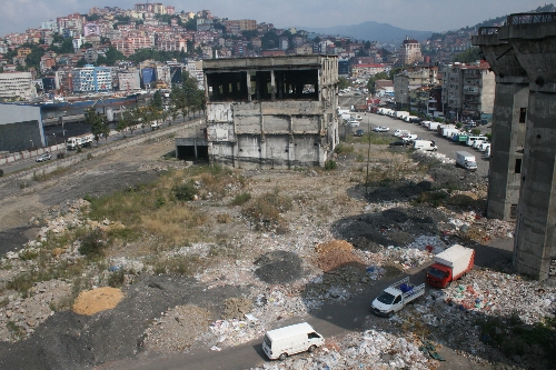 KORUMA ALTINA ALINDI AMA KORUNAMIYOR!