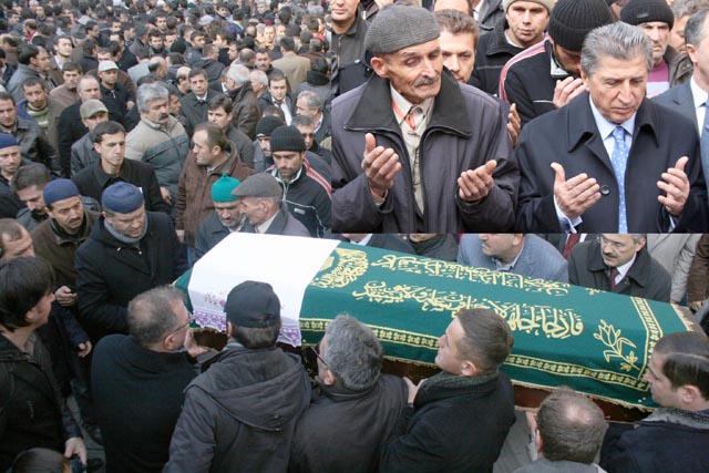 MADEN ŞEHİTLERİ TOPRAĞA VERİLDİ...