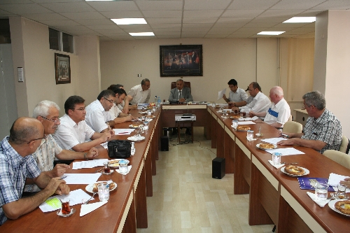 MESUT ÖZİLİN İSMİ MEMLEKETİNDE BİR SOKAĞA VERİLDİ..