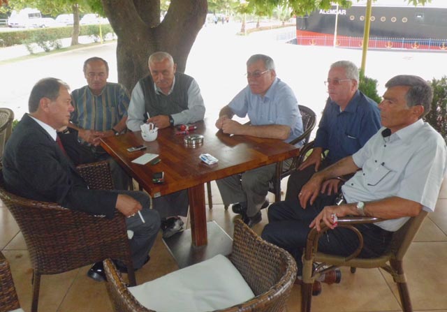 MUHTARLARIN SORUNLARINI DİNLEDİ...