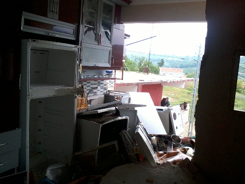 OCAĞI AÇIK UNUTUNCA CANINDAN OLUYORDU..