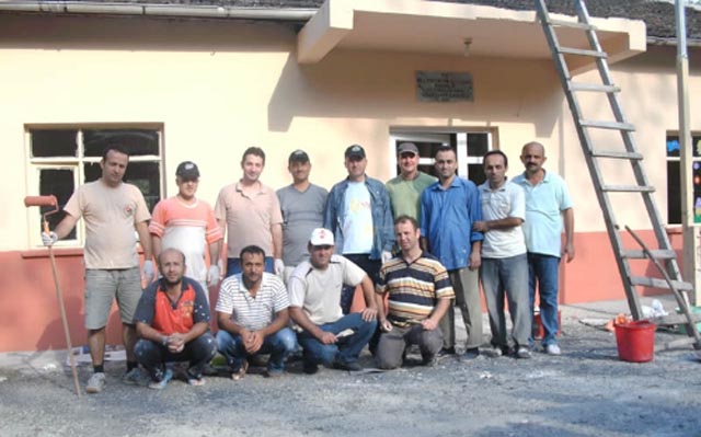 EĞİTİME RENK KATTILAR...