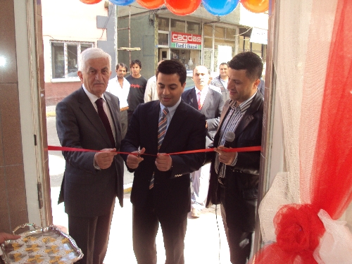 ÖĞRENCİLER YARARINA DÜZENLENEN KERMES, İLGİ GÖRDÜ..