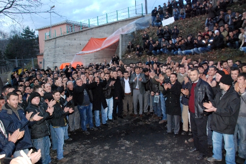 ÖZEL MADEN OCAĞI İŞÇİLERİ DE SENDİKALI OLUYOR..