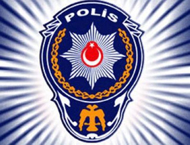 Polis para ve kontör istemez...