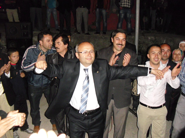 Prof. Ercan Candan Kaptaş havası ile coştu