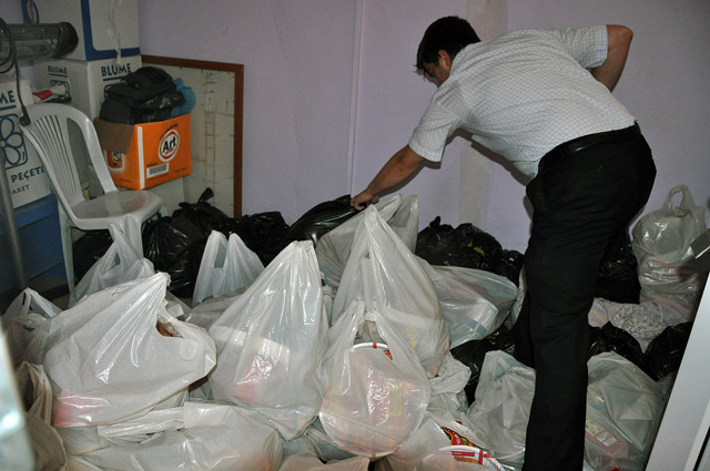 BELEDİYE 600 KİŞİYE YARDIMDA BULUNDU...