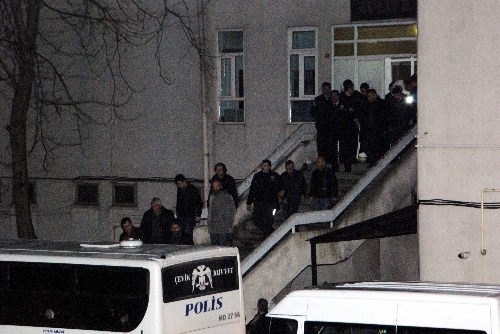 SAHTE EHLİYET OPERASYONU: 19 KİŞİ TUTUKLANDI..