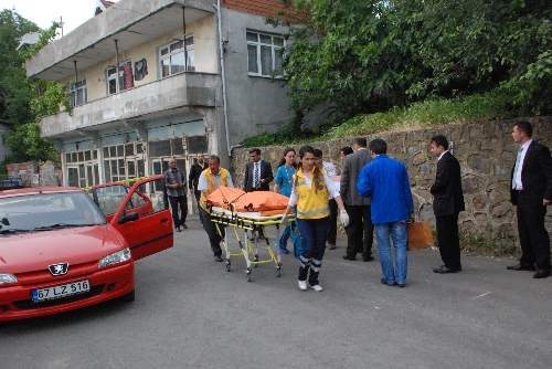 SOKAK ORTASINDA KURŞUN YAĞMURU: 1 ÖLÜ..