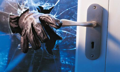 SUÇÜSTÜ YAKALANDI...