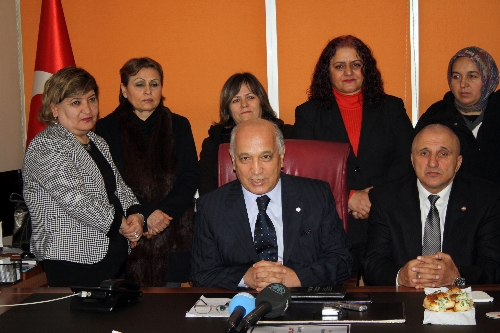 SURİYE HALKI İÇİN HATAY SINIRINDA 7 KAMPTA HAZIRLIKLIYIZ..