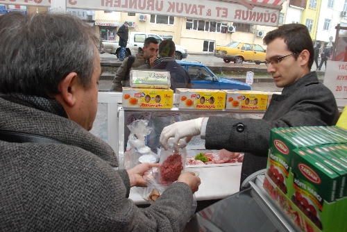 TARIM İL MÜDÜRLÜĞÜ ŞİKAYETLERİ DİKKATE ALIYOR..
