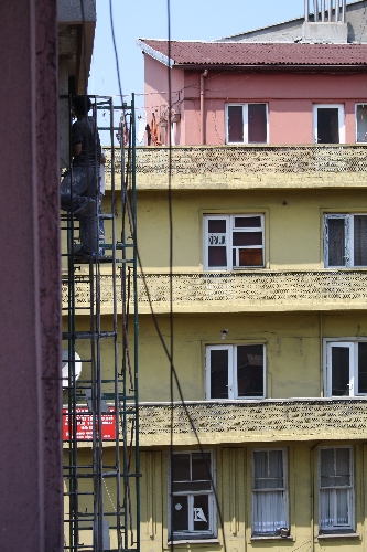 TEDBİRSİZ ÇALIŞAN İŞ YERLERİ, ÖLÜME DAVETİYE ÇIKARIYOR..