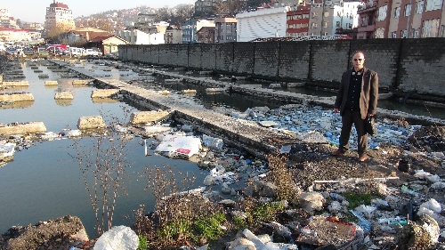 TEHLİKE SAÇAN ESKİ KÖMÜR HAVUZLARININ ETRAFI KAPATILIYOR..