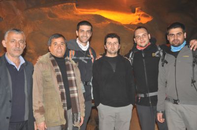 TRT, ARAP TV AKÇAKOCAYI TANITACAK..