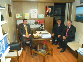 ULUPINAR, ALMANYADA GECEYE KATILACAK..