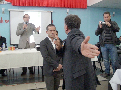 VATANDAŞ GERİLDİ..