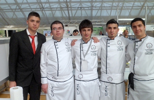 YEMEK YARIŞMASINDA 3. OLDULAR..