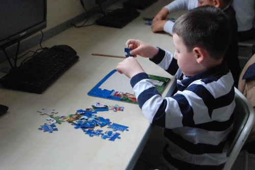 YILDIRIM KOLEJİNDE BİLGİ VE YAPBOZ ŞENLİĞİ DÜZENLENDİ..