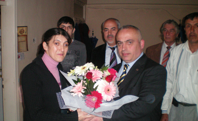 Yılın annesini ziyaret ettiler